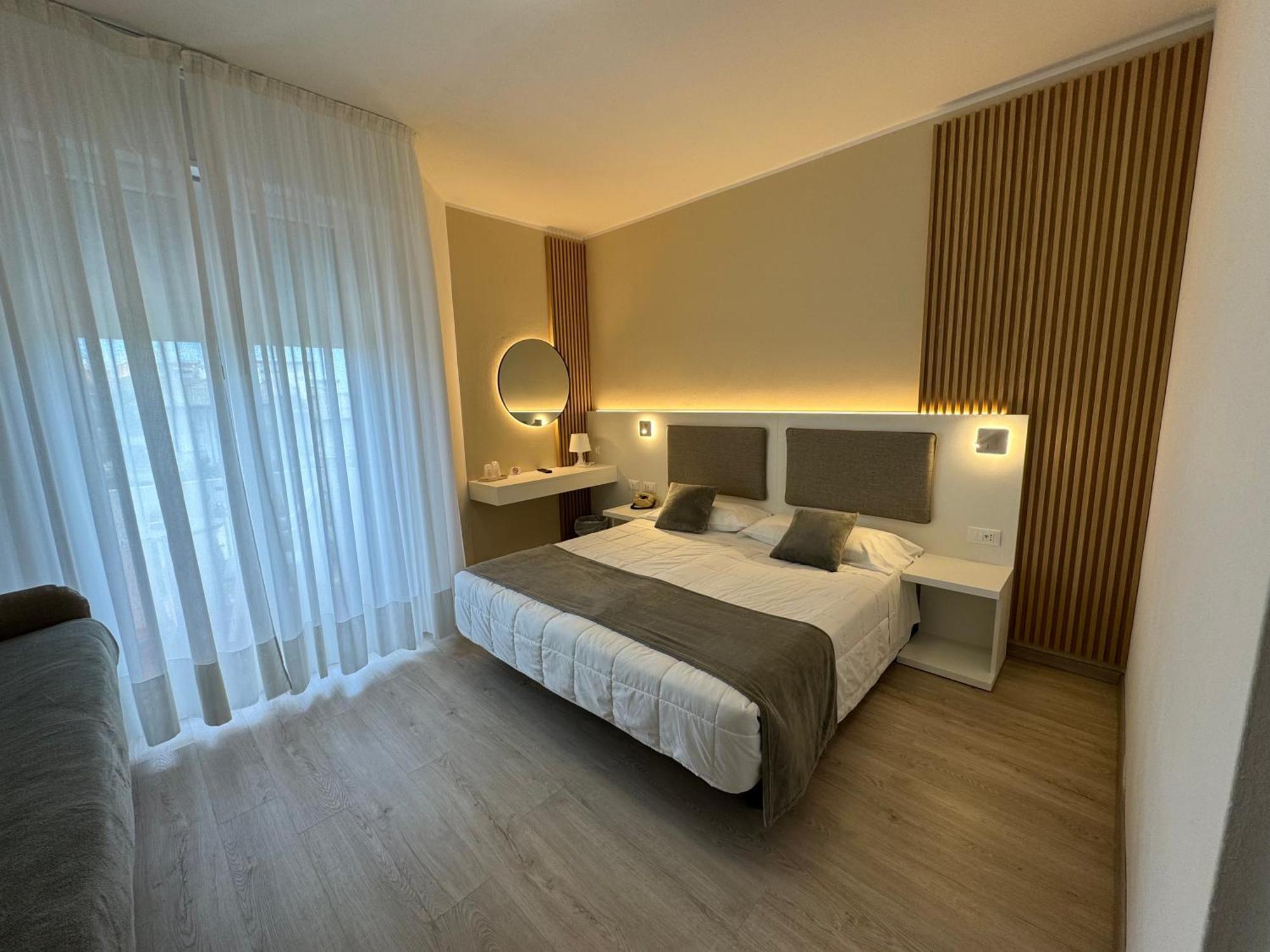 Hotel San Francisco Линьяно-Саббьядоро Экстерьер фото